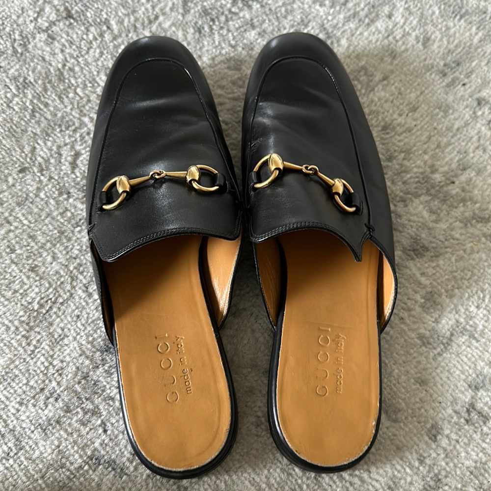 Gucci-Princetown black leather backless loafers